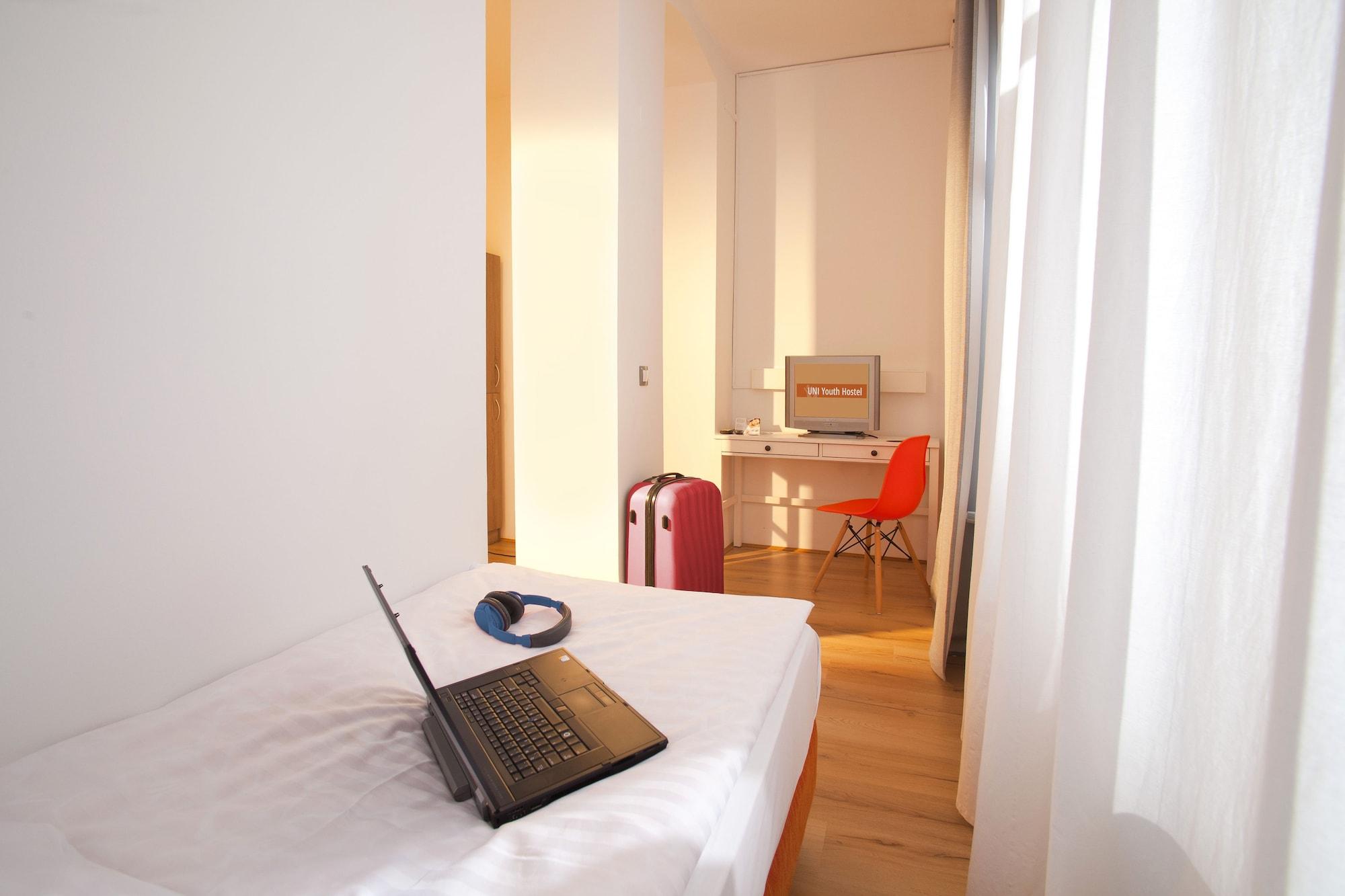 B&B Hotel Maribor Uni Hostel Ngoại thất bức ảnh